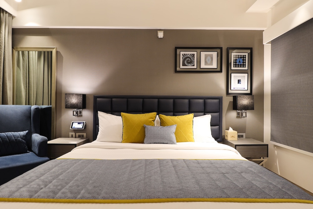 Deluxe Room - Photo 11