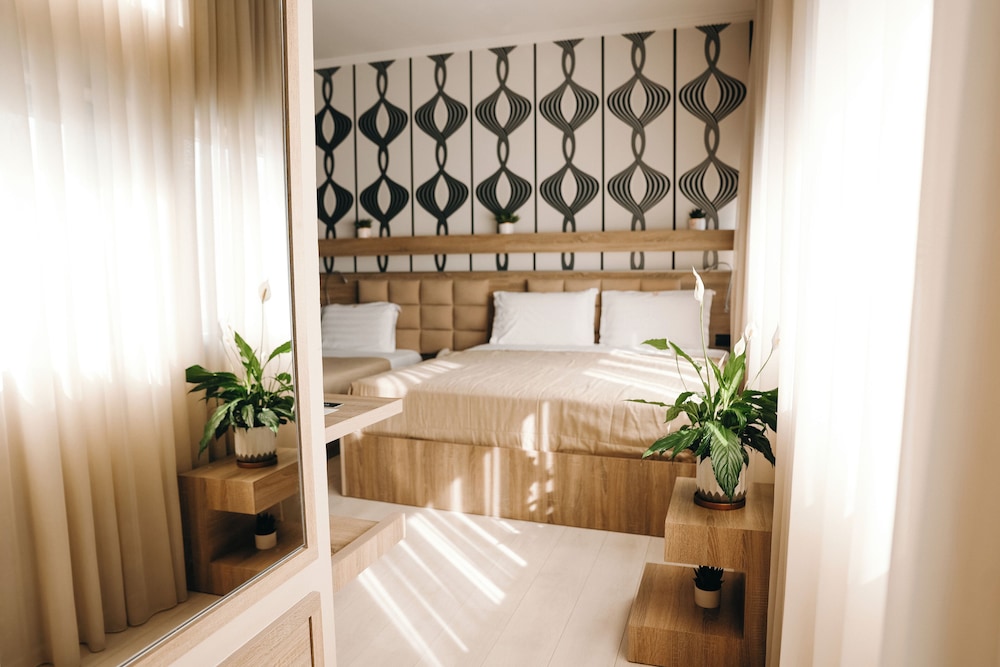 Comfort Triple Room, City View
