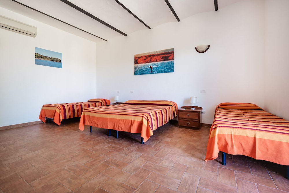 Standard Quadruple Room photo 1