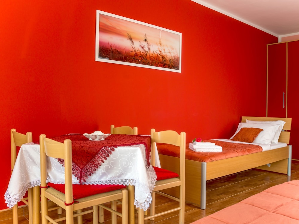 Romantic Studio, 1 Bedroom, Balcony, Sea View photo 2