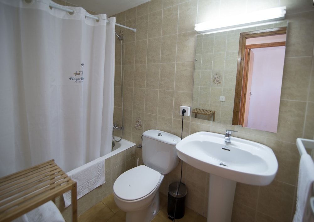 Apartment, 2 Bedrooms, Terrace photo 3