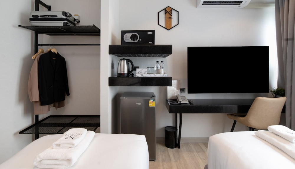 Basic Double or Twin Room photo 2