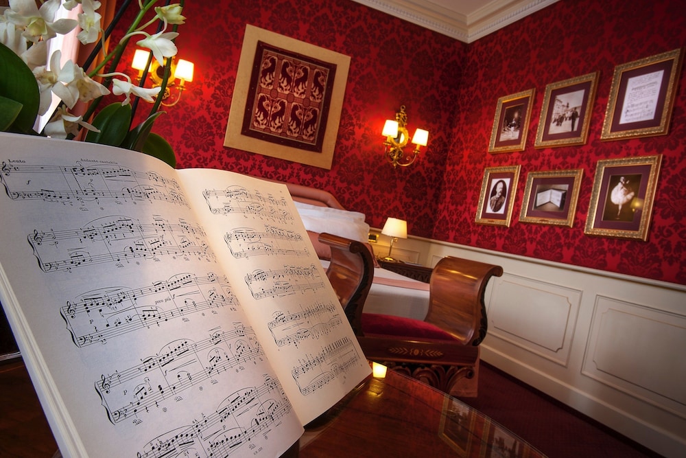Junior Studio Suite, Lagoon View - Photo 9