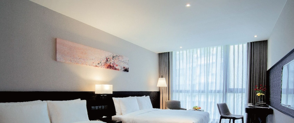Family Twin Room, 2 Double Beds photo 2