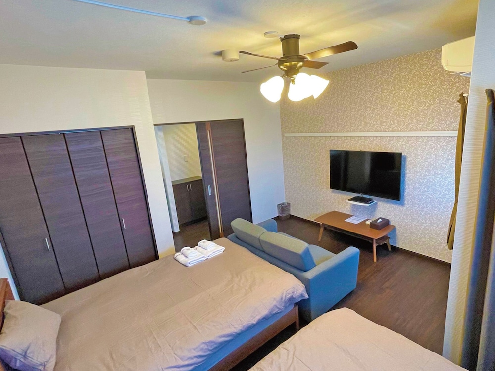 Twin Room, Non Smoking - Photo 1