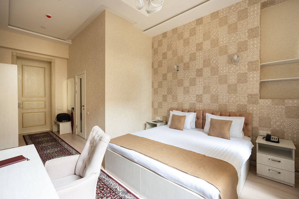 Standard Double Room - Photo 3