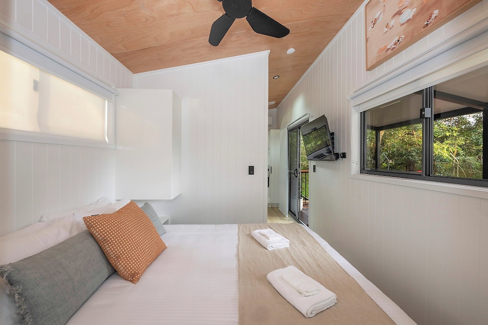 Premium Tiny Home - Sleeps 2 photo 1