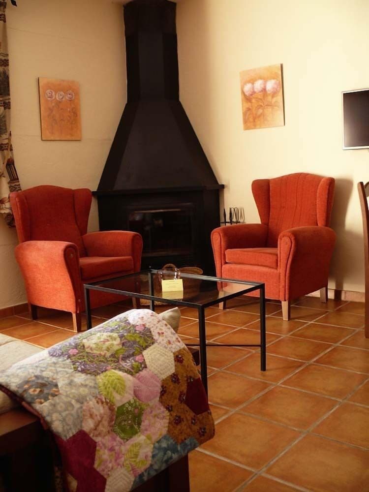 House, 2 Bedrooms, Mountain View (Calendula) photo 2