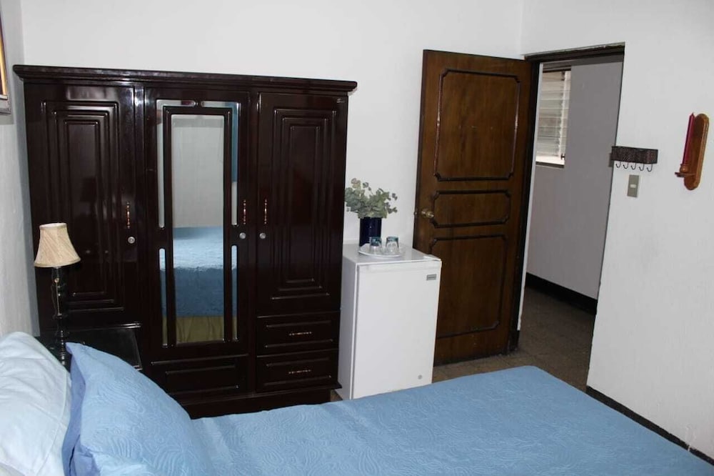Standard Townhome, 1 Queen Bed, Courtyard View photo 2