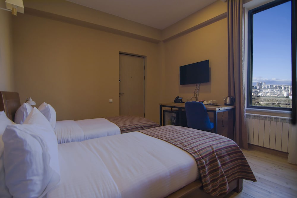 Standard Twin Room, Multiple Beds, Non Smoking, Garden View