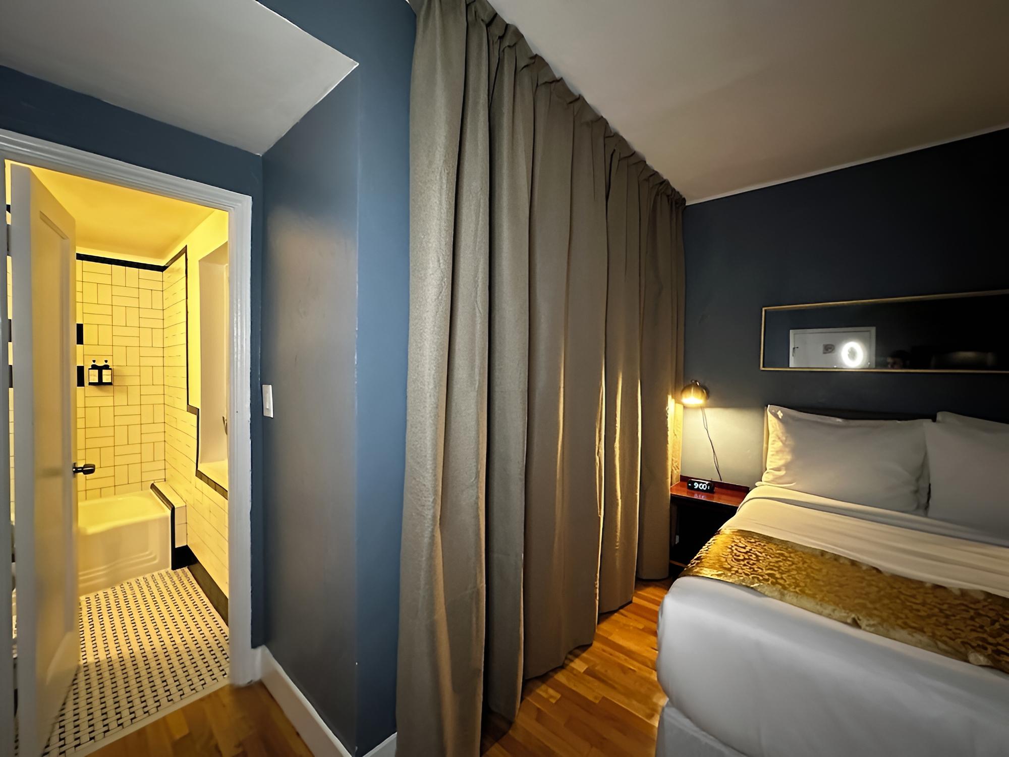 Deluxe Double Room photo 3