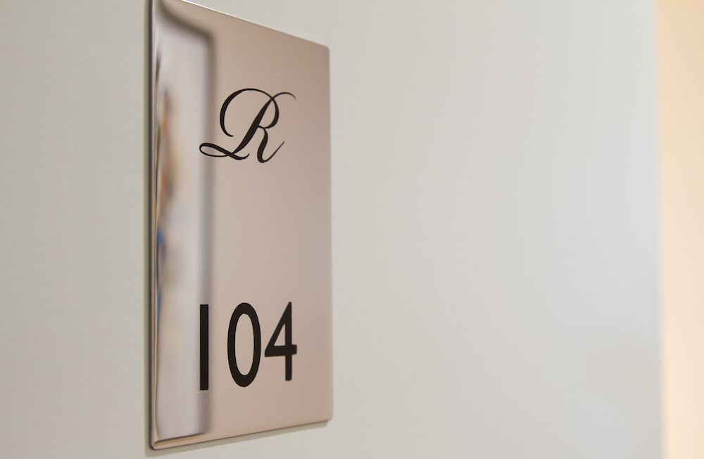 Easy Access King Suite photo 2