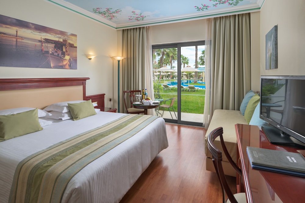 Standard Room, Garden View