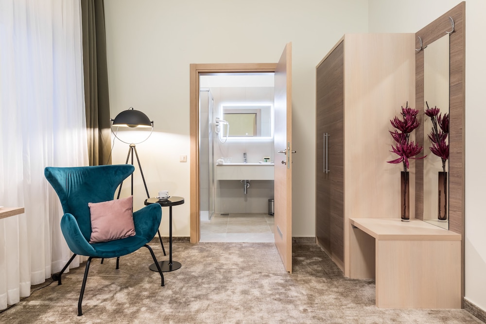 Standard Apartment - Photo 5