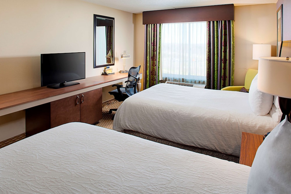 Room, 2 Double Beds, Accessible (Roll-in Shower) - Photo 3