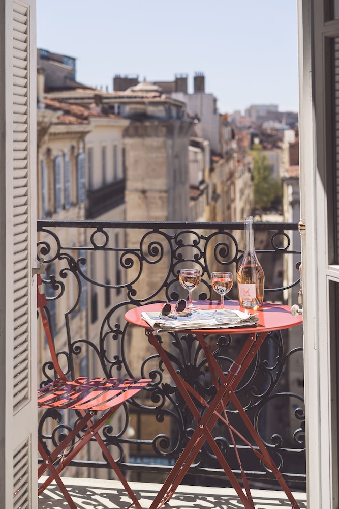 Deluxe Room, Balcony