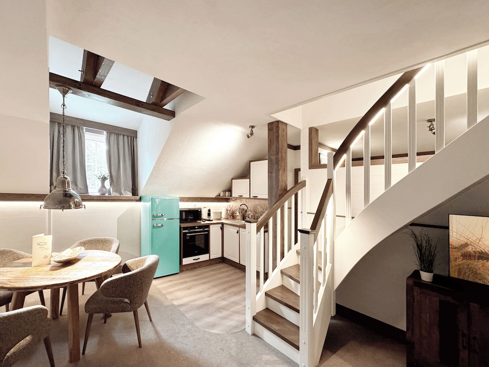 Junior Studio Suite