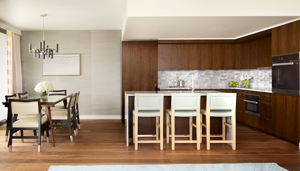 The Ritz-Carlton Residences, Waikiki Beach Hotel: Grand Suite, 3 Bedrooms, Ocean View photo