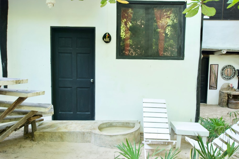 Family Room - Photo 4