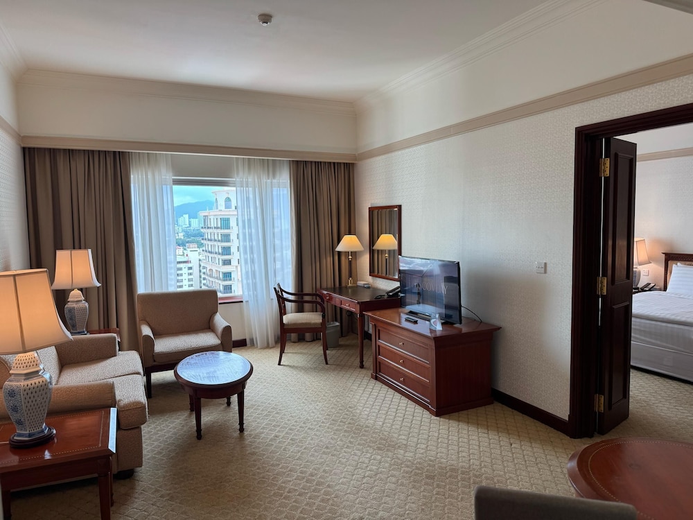 Deluxe Suite - Photo 7