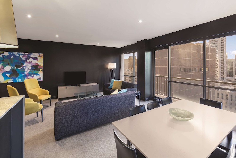 Premier Three Bedroom Apartment - Photo 7