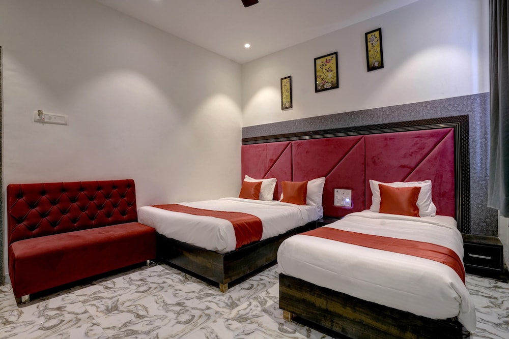 Superior Triple Room