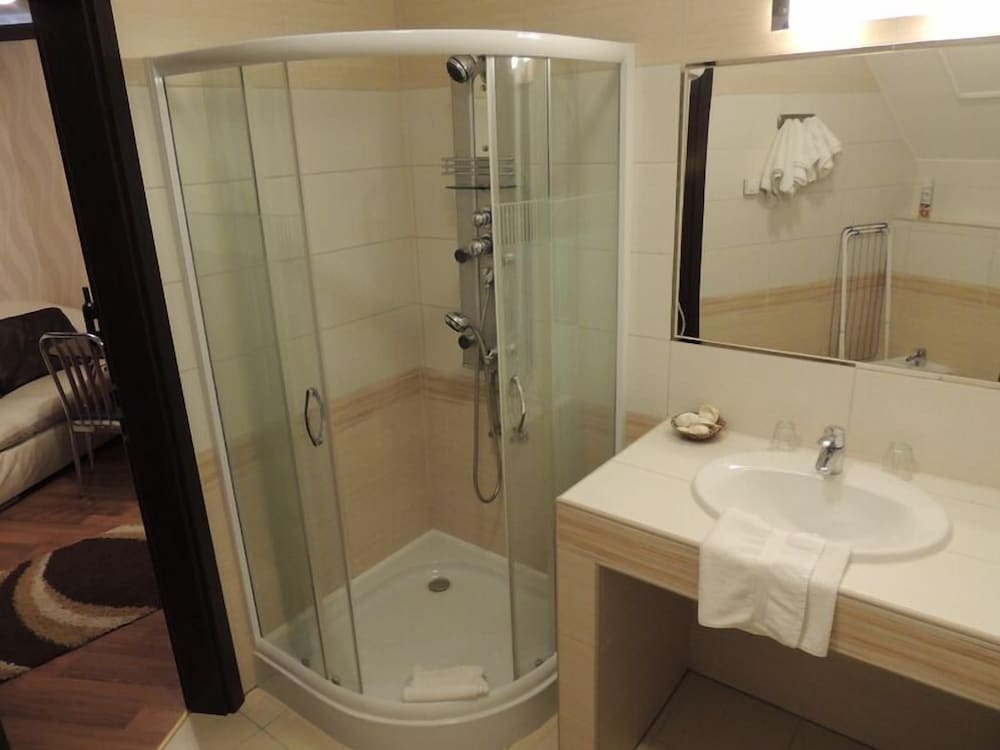 Luxury Suite photo 2