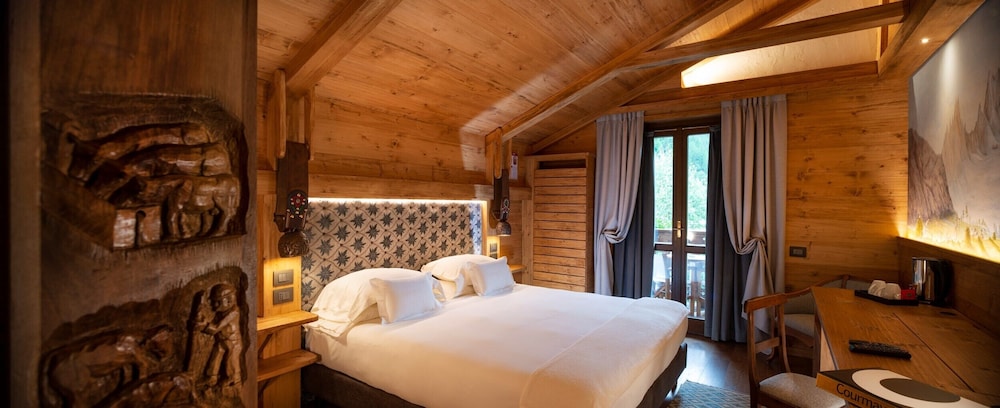 Suite, 2 Bedrooms, Mountain View (des Artistes du Mont Blanc)