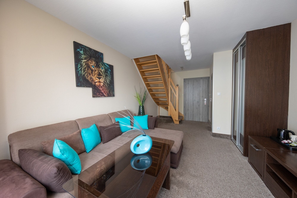 Family Studio Suite photo 1