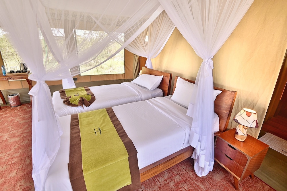 Luxury Double Room Single Use, 1 Bedroom, River View photo 1