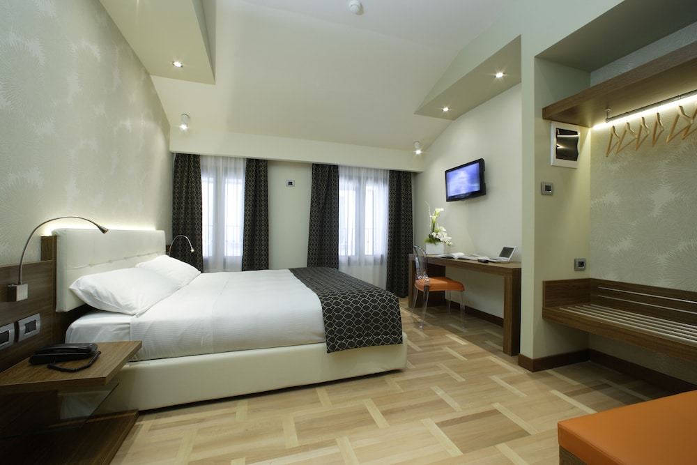Superior Double Room Single Use, Non Smoking - Photo 2