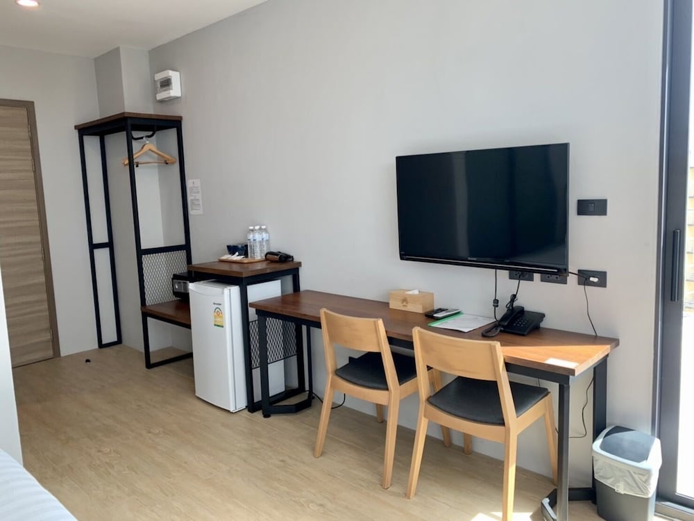 Deluxe Twin Room - Photo 11