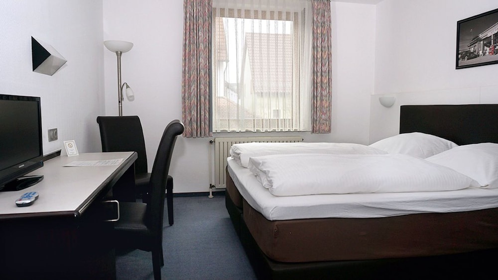 Business Double Room - Photo 7