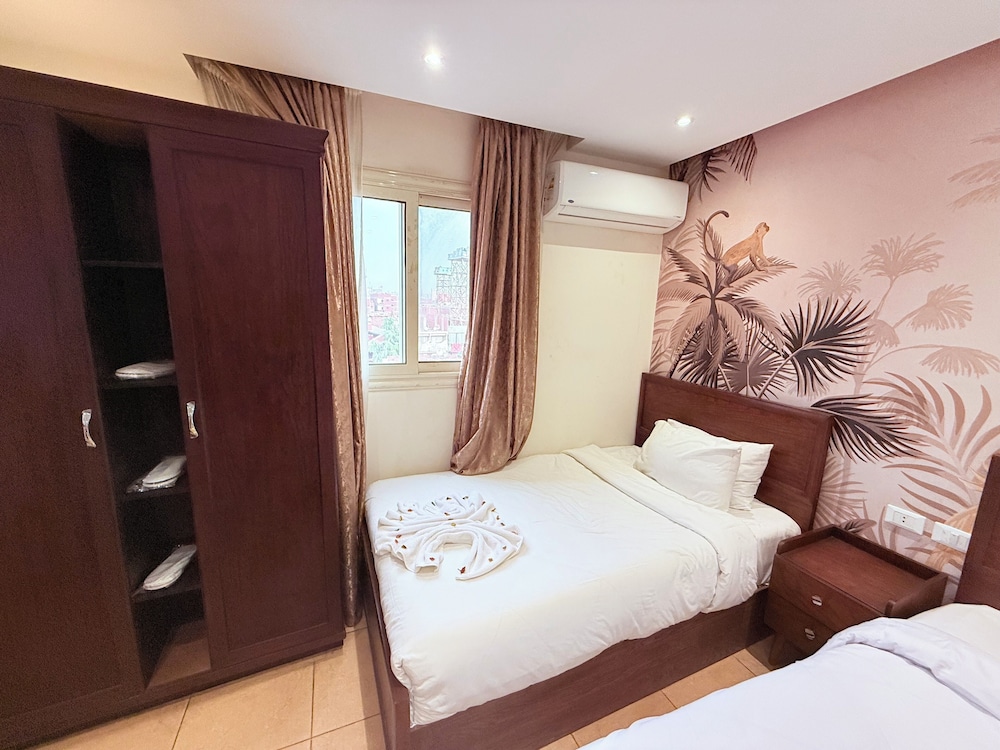 Standard Triple Room - Photo 8