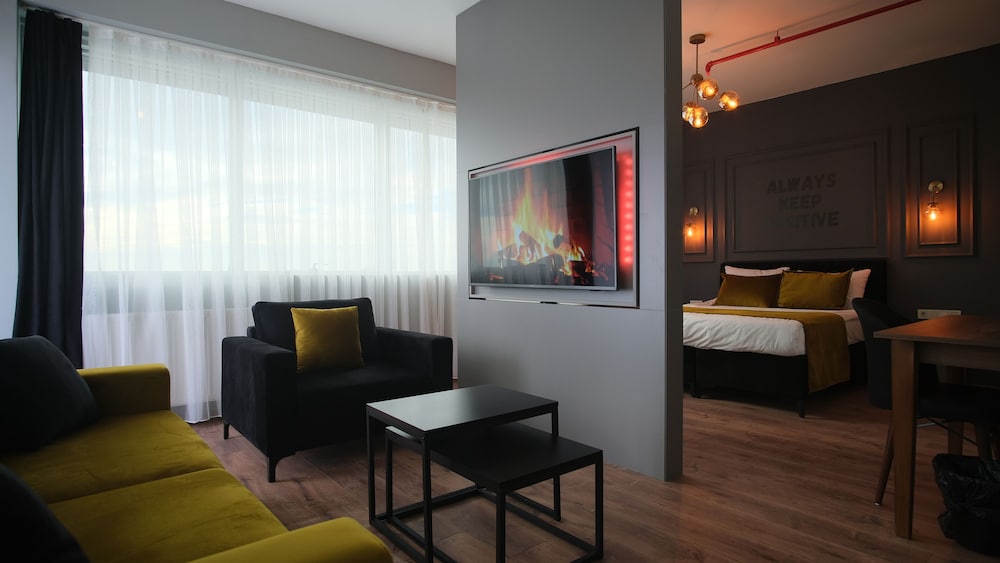 Deluxe Suite photo 1