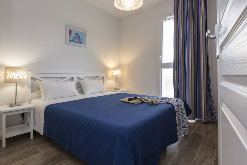 House, 2 Bedrooms (Maisonnette)