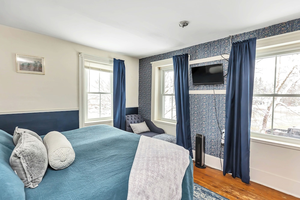 Family Suite, Multiple Beds photo 3