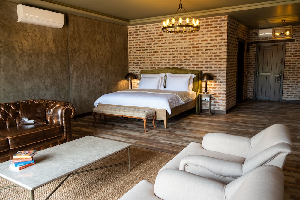 Standard Triple Room - Photo 9