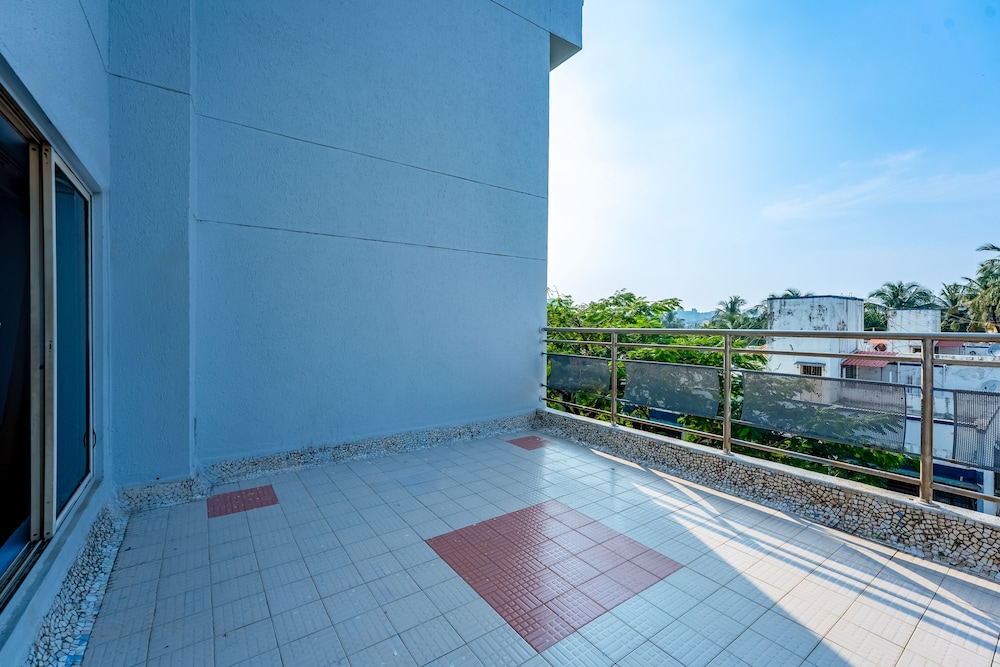 Deluxe Studio, Balcony - Photo 10