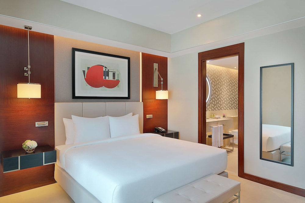 Family Suite, 2 Bedrooms, Balcony - Photo 1