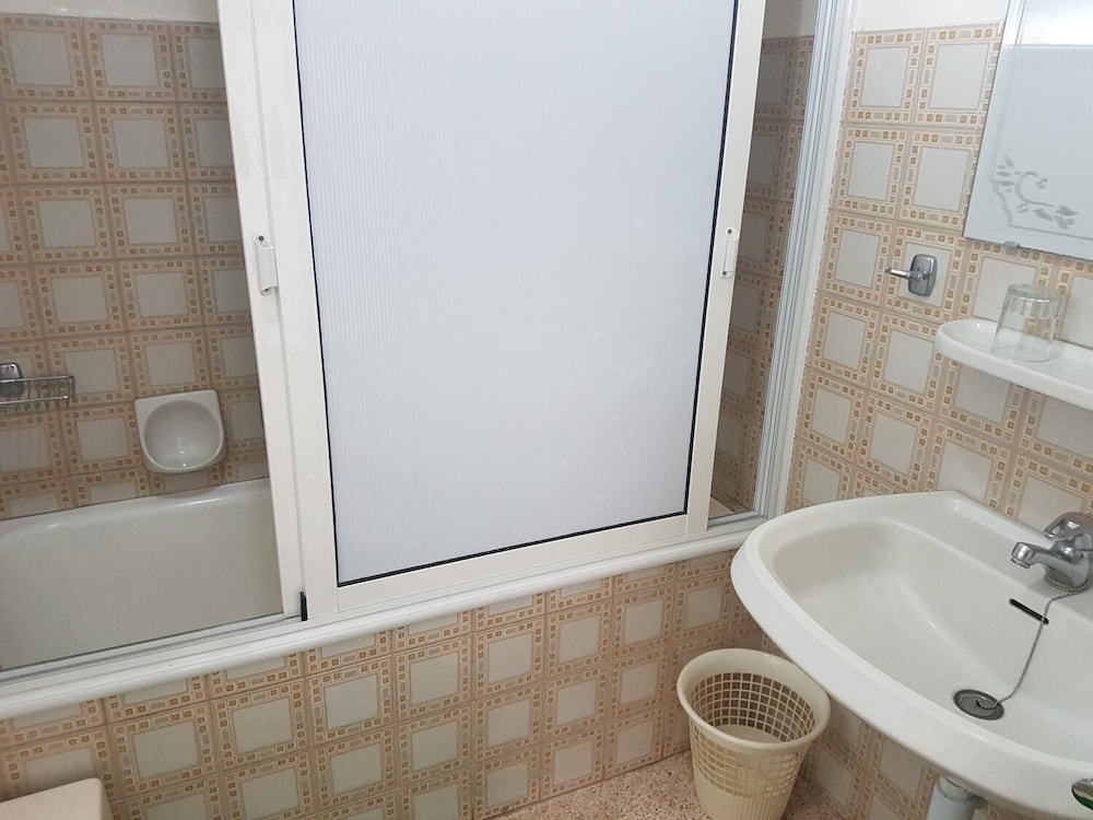 Standard Apartment - Photo 5