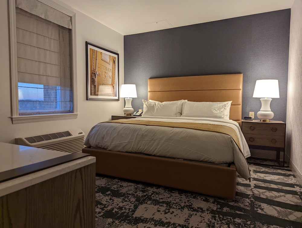 Suite, 1 Bedroom photo 2
