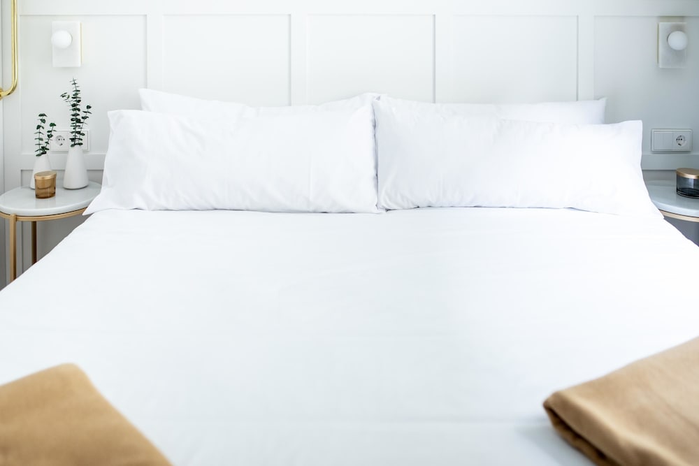 Double Room - Photo 9