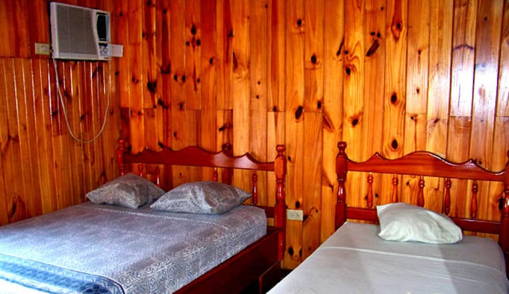 Triple Room, Multiple Beds photo 1