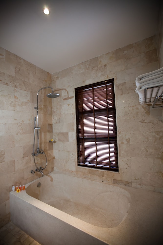 Premier Villa, 2 Bedrooms, Private Pool - Photo 14