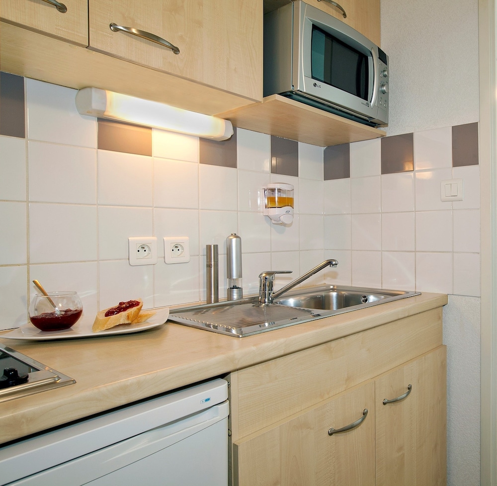 Apartment - Photo 3