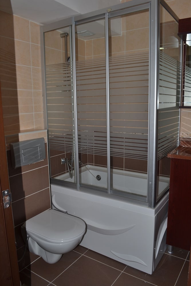 Standard Triple Room, 1 Bedroom photo 3