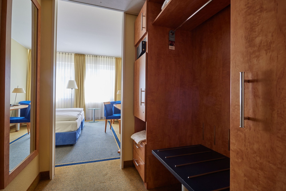 Standard Twin Room, 2 Twin Beds - Photo 3