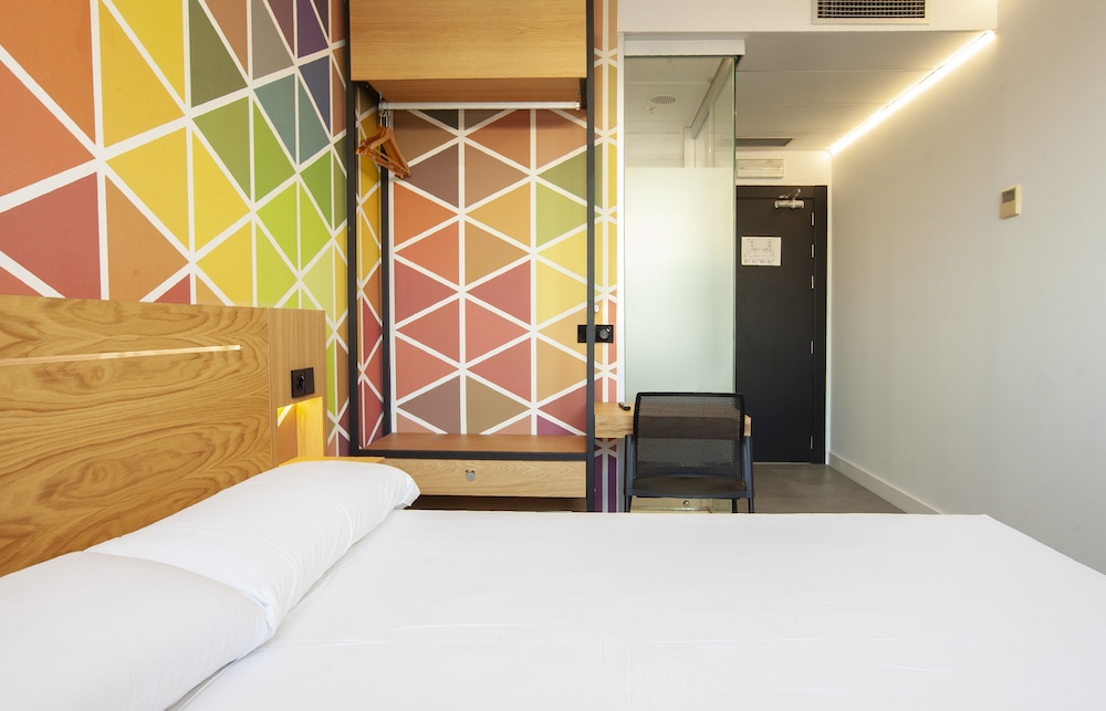 Standard Room - Photo 10