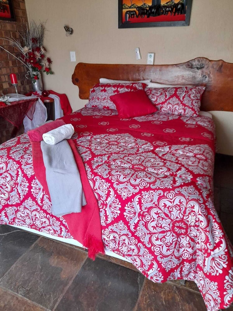 Standard Chalet, 3 Bedrooms photo 2